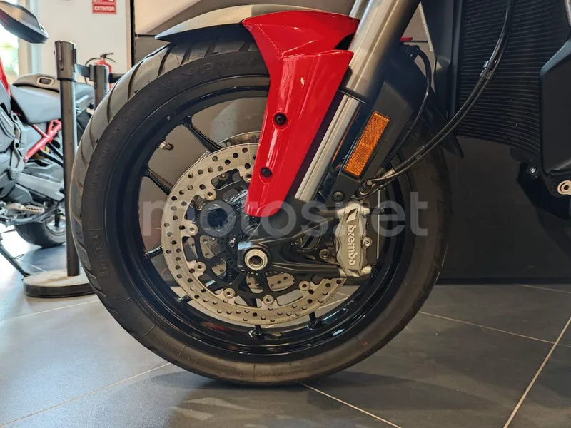 Ducati Multistrada V2 - Vista 4