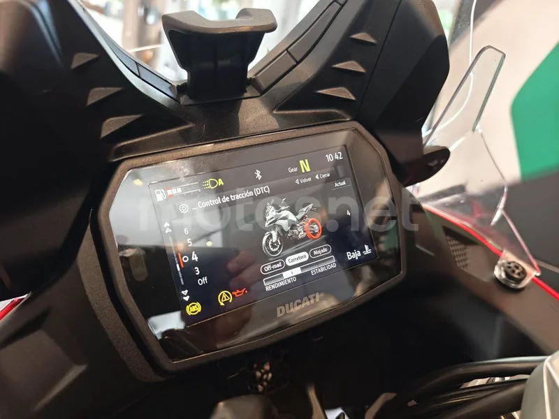 Ducati Multistrada V2 - Vista 5
