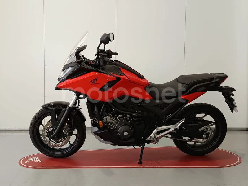Honda NC750X - Vista 3