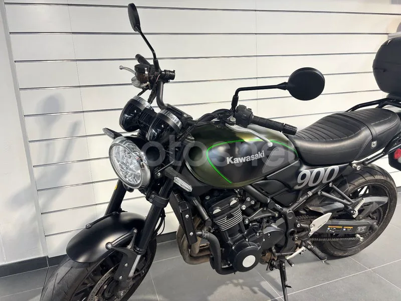 Kawasaki Z900RS - Vista 9