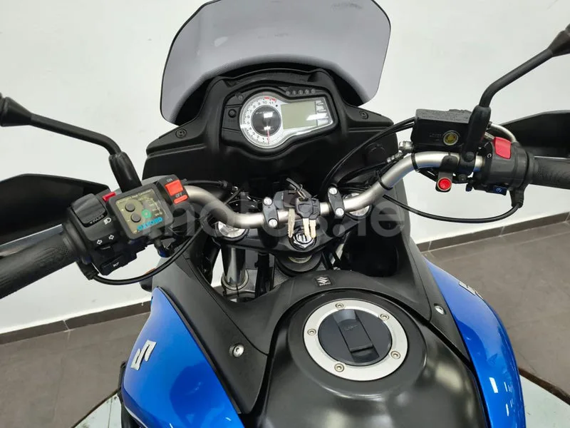 Suzuki V-Strom 650 - Vista 12