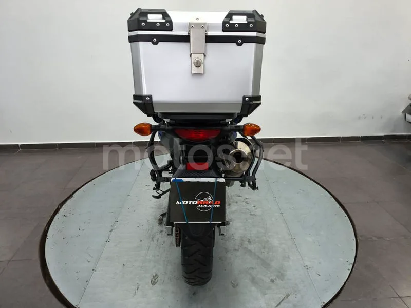 Suzuki V-Strom 650 - Vista 4