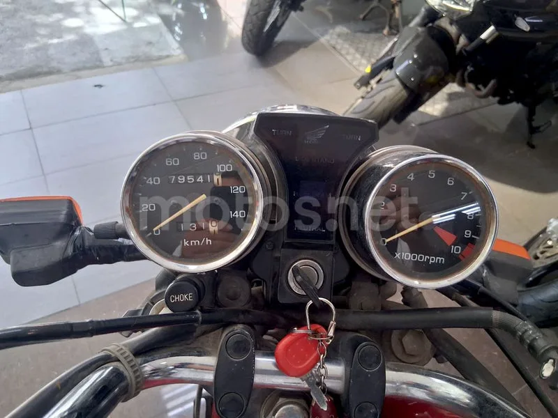 Honda CB250F - Vista 7