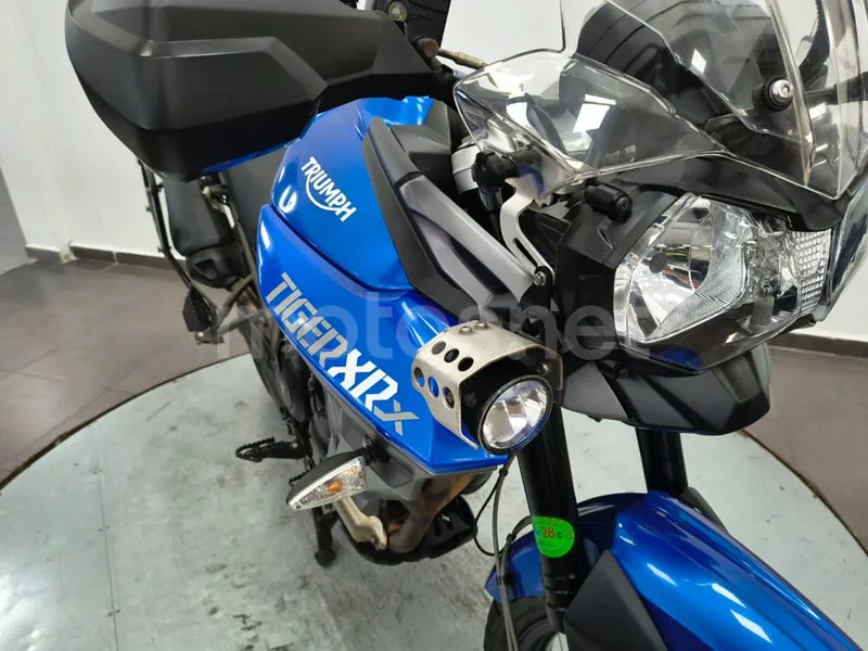 Triumph Tiger 800 XR - Vista 13
