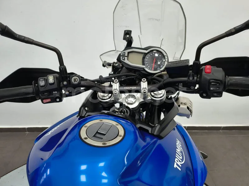 Triumph Tiger 800 XR - Vista 14