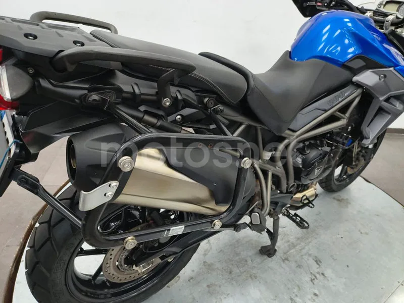 Triumph Tiger 800 XR - Vista 15