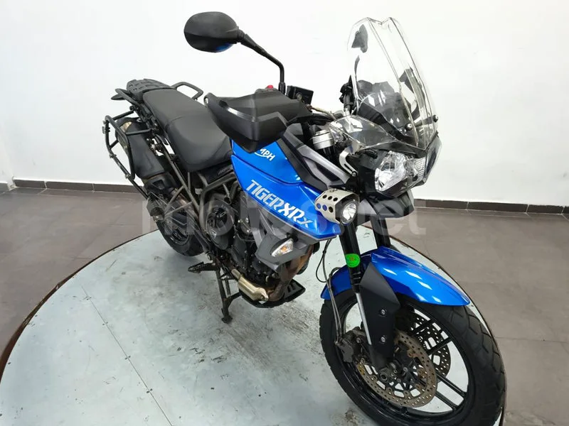 Triumph Tiger 800 XR - Vista 8