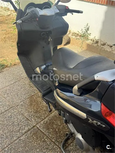 Piaggio XEvo 125 - Vista 4