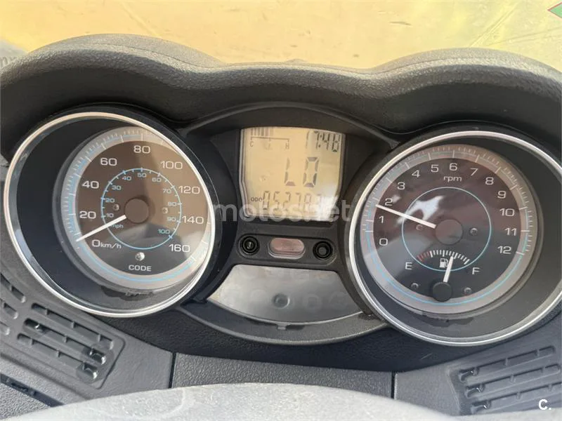 Piaggio XEvo 125 - Vista 6