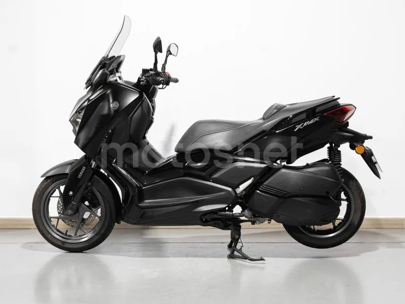 Yamaha XMAX 300 - Vista 4