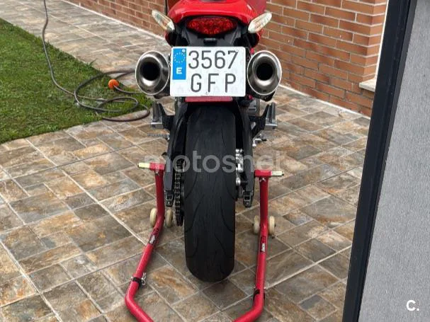 Ducati Monster 696 - Vista 3