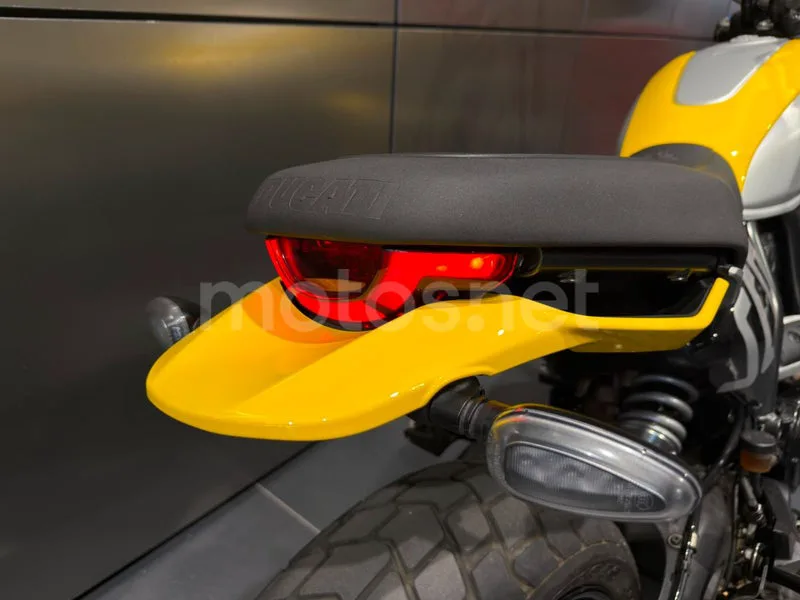 Ducati Scrambler - Vista 5