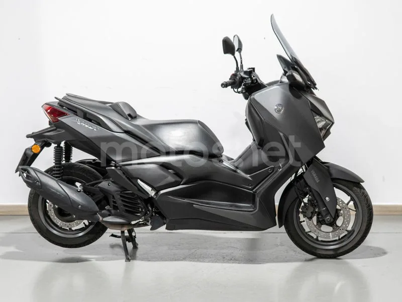 Yamaha XMAX 125 - Vista 11