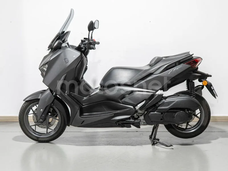 Yamaha XMAX 125 - Vista 3