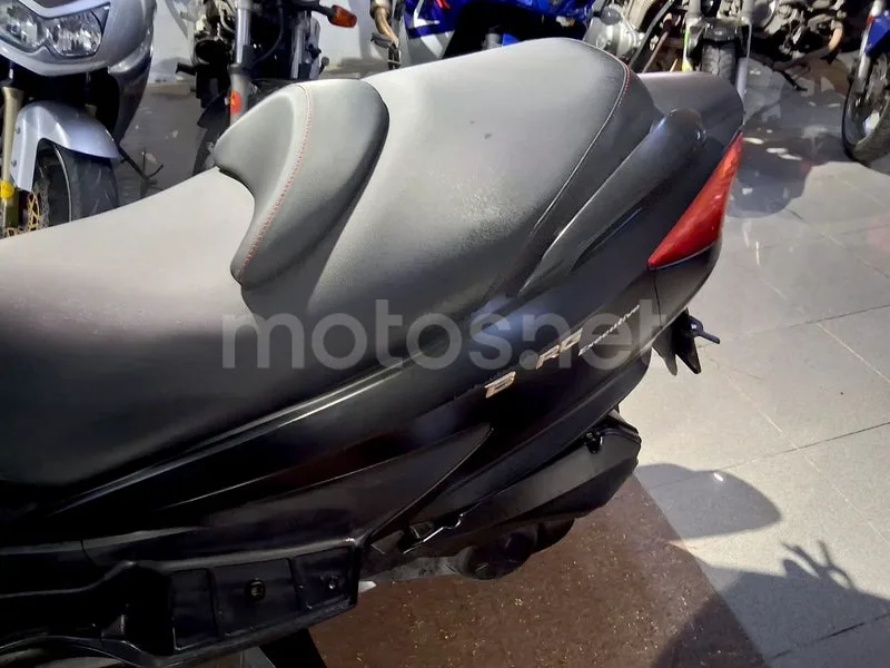 Suzuki Burgman 200 - Vista 14