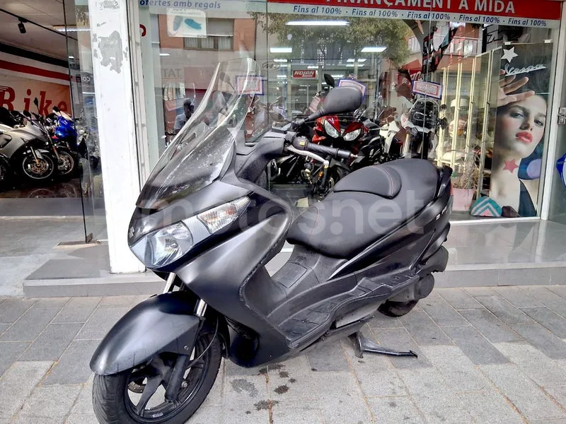 Suzuki Burgman 200 - Vista 3