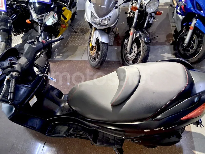 Suzuki Burgman 200 - Vista 10