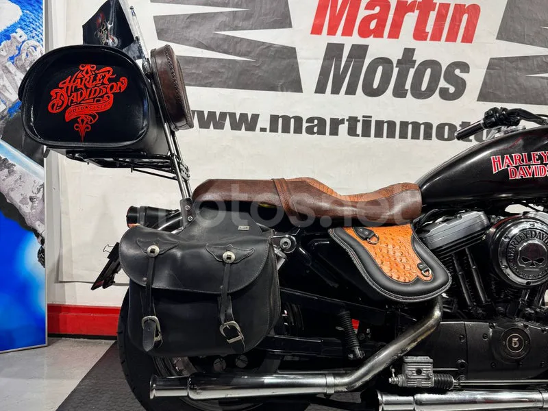Harley-Davidson Sportster 883 Custom - Vista 7