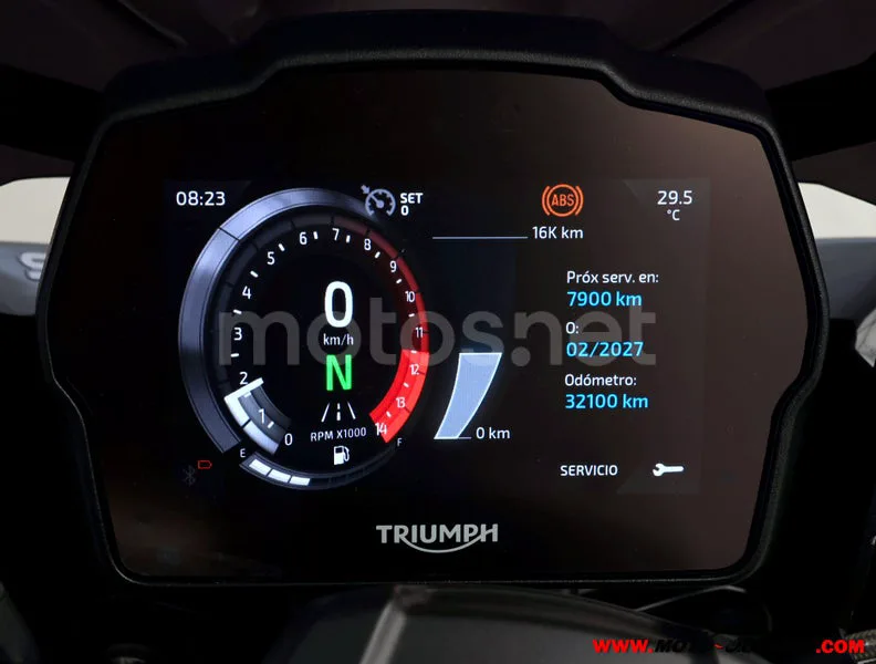 Triumph Speed Triple - Vista 6