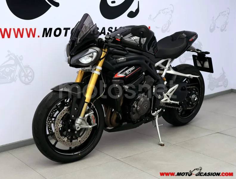 Triumph Speed Triple - Vista 8