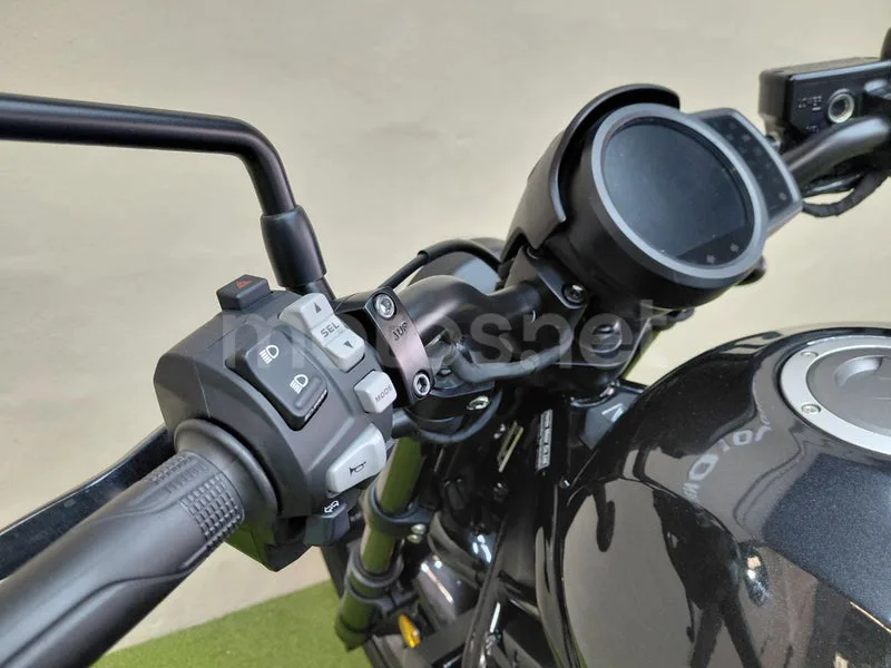 Honda Rebel 1100 - Vista 8