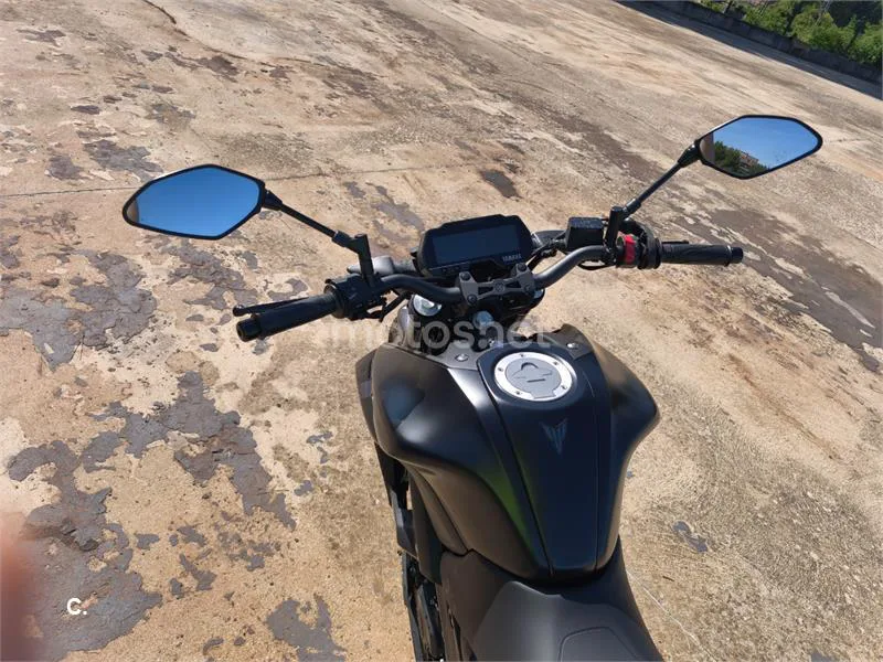 Yamaha MT-125 - Vista 3