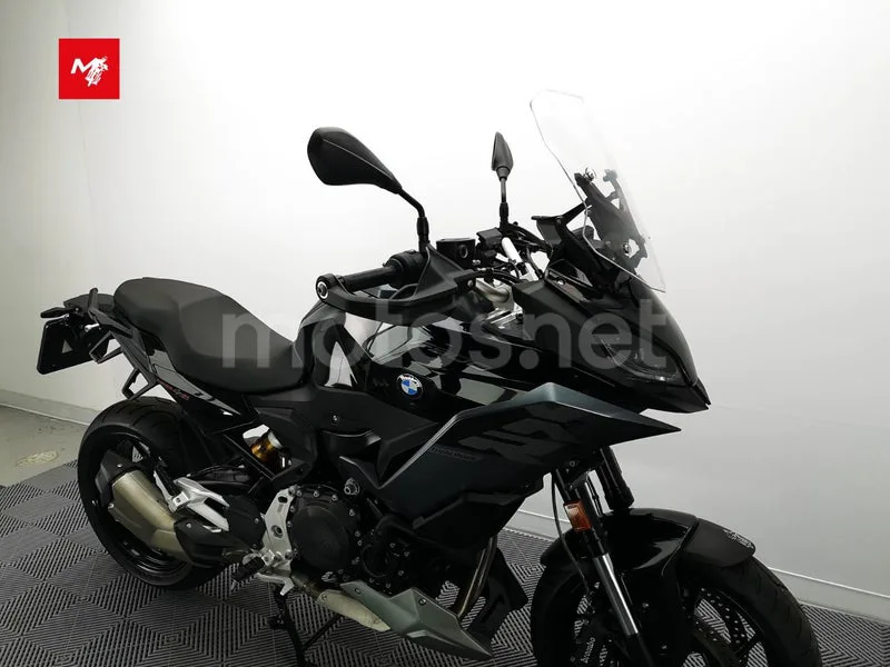 BMW F 900 XR - Vista 3