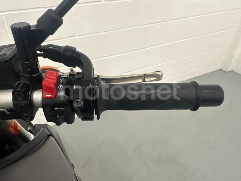 Yamaha MT-09 - Vista 20