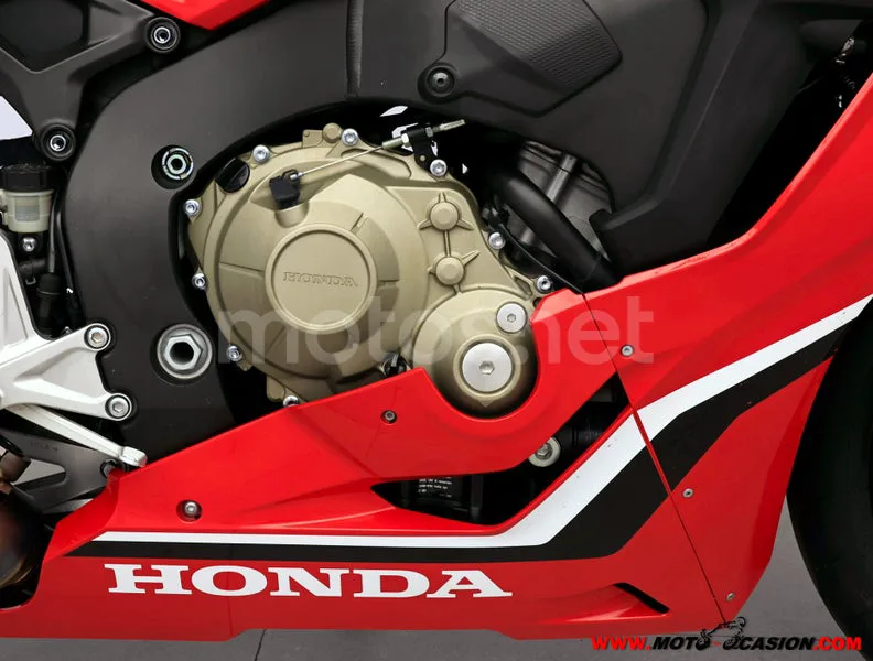 Honda CBR1000RR Fireblade - Vista 5