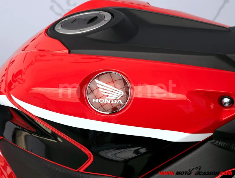 Honda CBR1000RR Fireblade - Vista 9