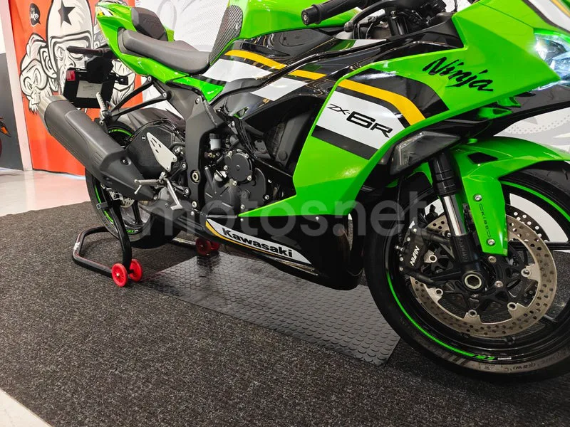 Kawasaki Ninja ZX-6R - Vista 14