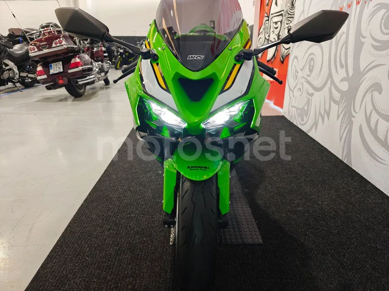 Kawasaki Ninja ZX-6R - Vista 4