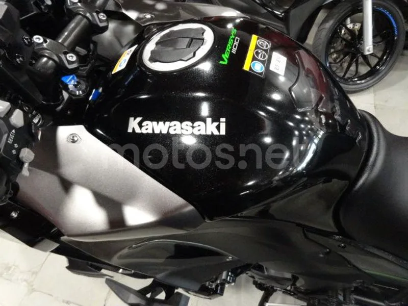 Kawasaki Versys 1100 - Vista 11