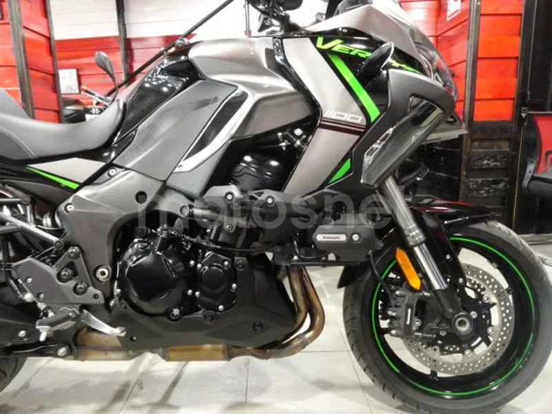 Kawasaki Versys 1100 - Vista 4