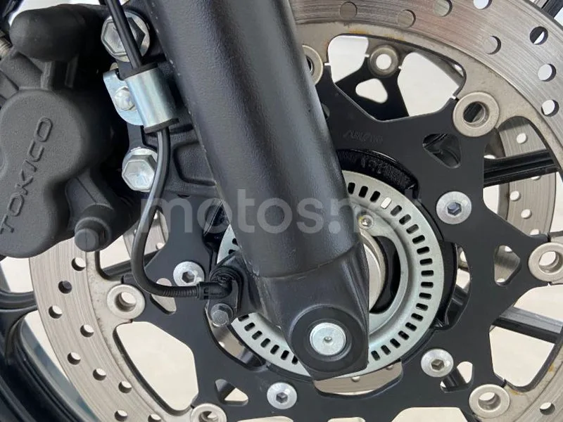 Suzuki V-Strom 650 - Vista 5