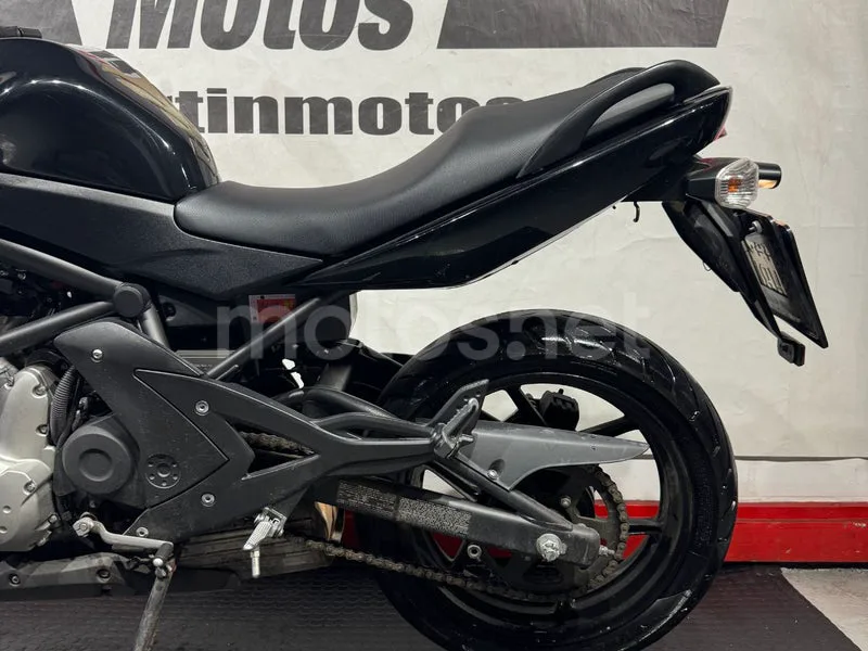 Kawasaki ER-6n - Vista 8