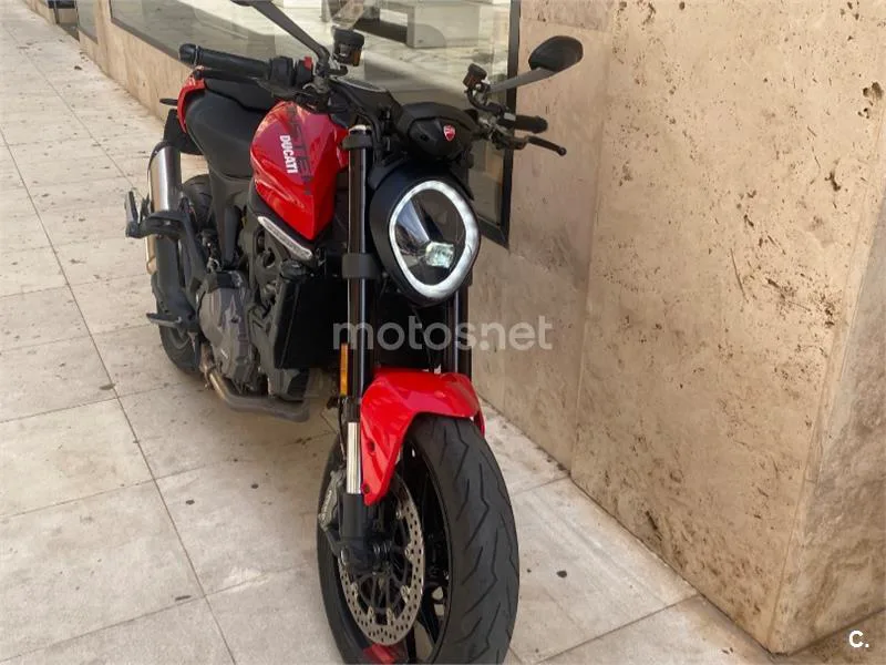 Ducati Monster - Vista 5