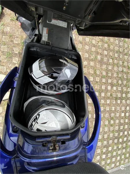 Suzuki Burgman 400 - Vista 13