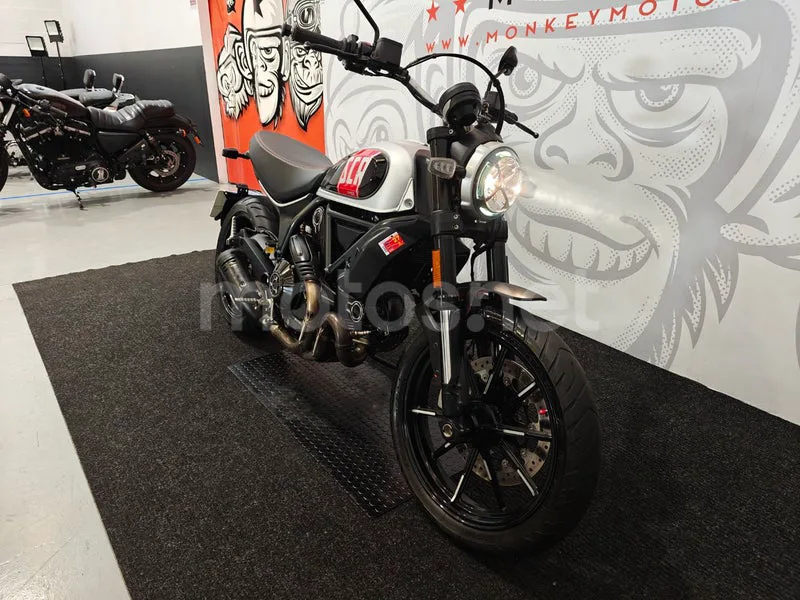 Ducati Scrambler 4890 € 2019 Navarra - 2
