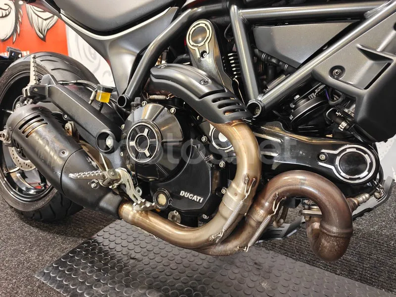 Ducati Scrambler - Vista 18