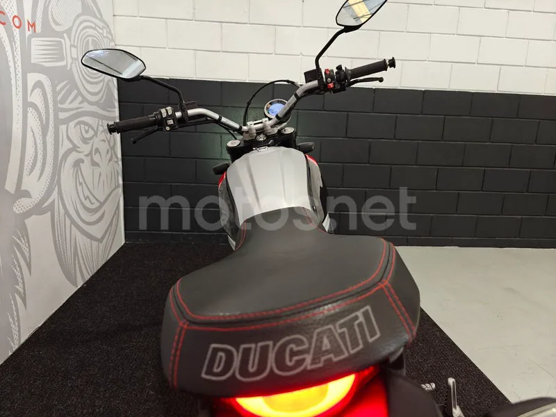 Ducati Scrambler - Vista 19