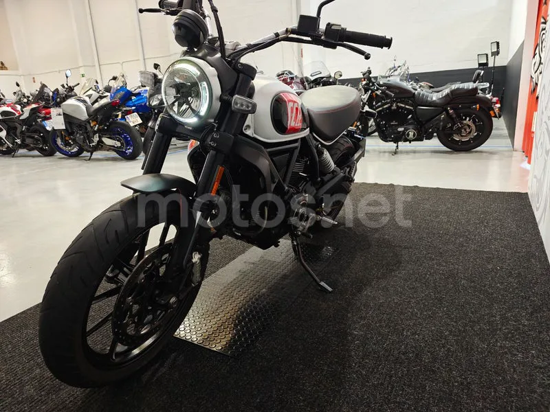 Ducati Scrambler - Vista 6