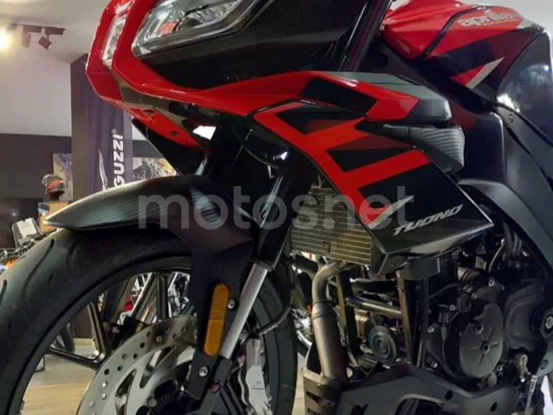 Aprilia Tuono 125 - Vista 4