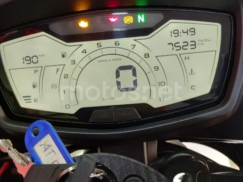 Aprilia Tuono 125 - Vista 8