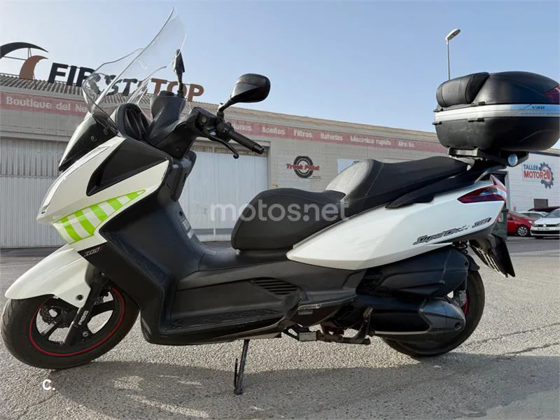 Kymco Super Dink 300 - Vista 3