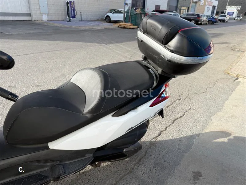 Kymco Super Dink 300 - Vista 5