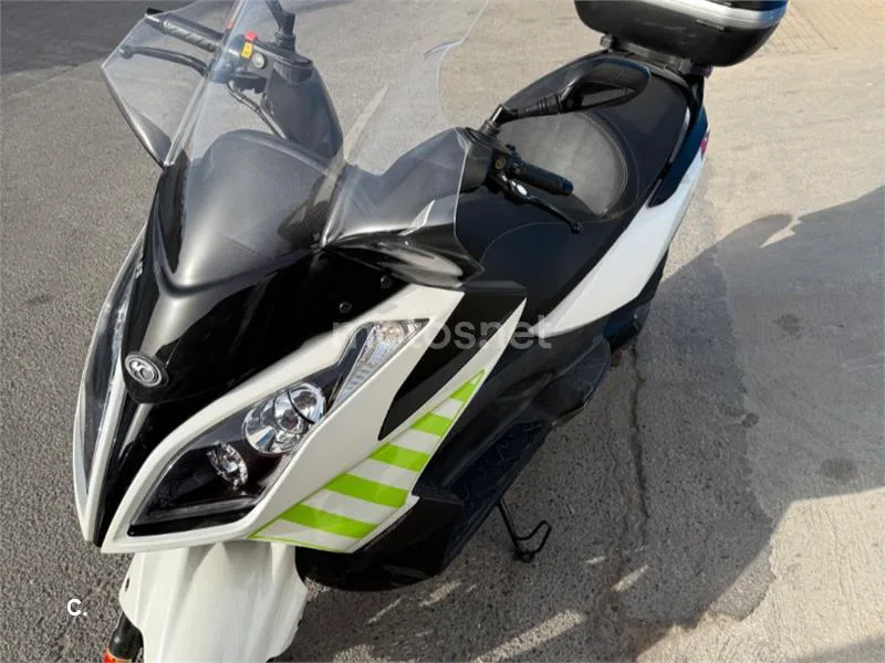 Kymco Super Dink 300 - Vista 8