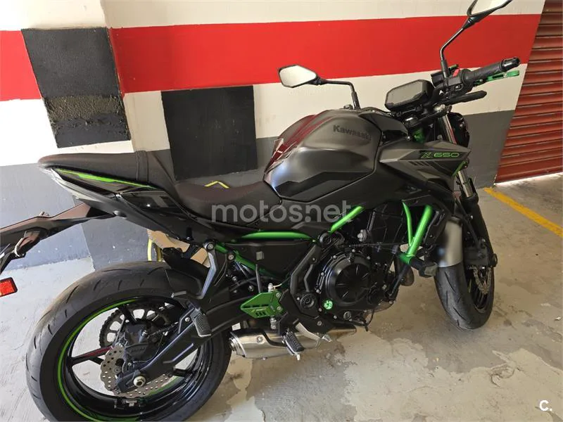 Kawasaki Z650 - Vista 4
