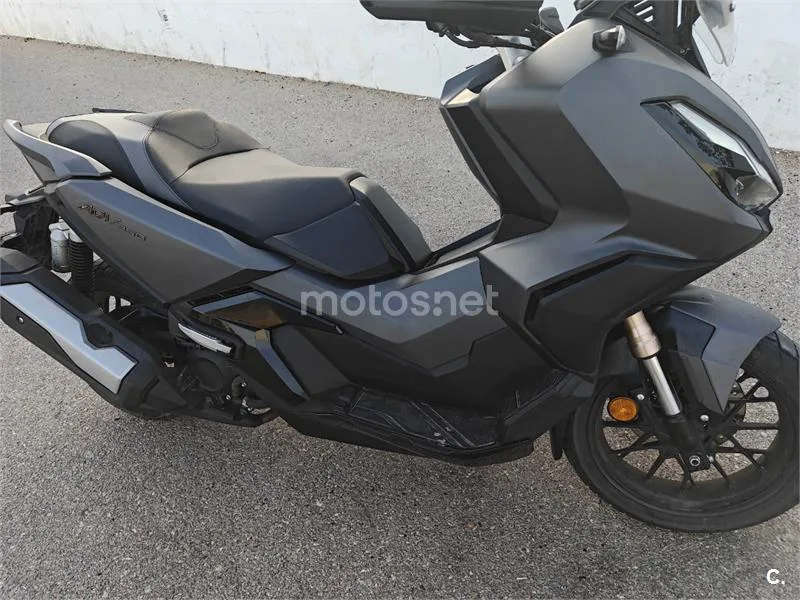 Honda ADV350 - Vista 10
