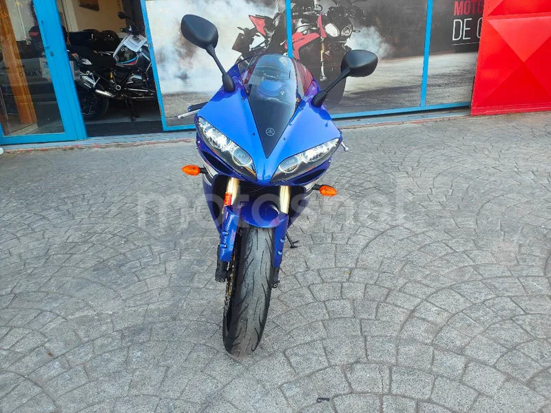 Yamaha YZF-R1 - Vista 14